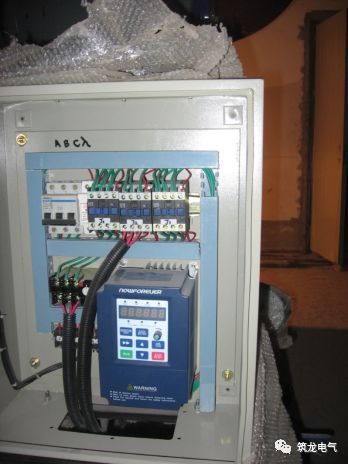 《建筑電氣工程施工質(zhì)量驗收規(guī)范》GB50303-2015 配電箱(機柜)安裝詳細說明！
