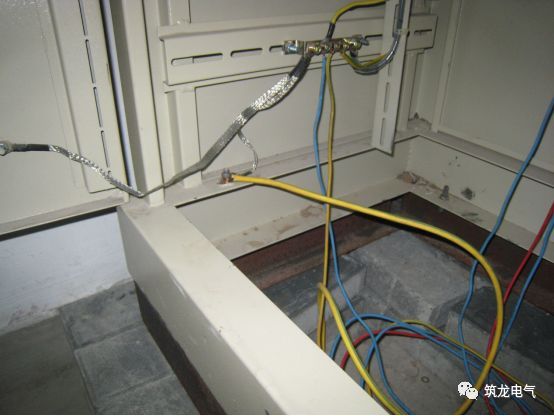 《建筑電氣工程施工質(zhì)量驗收規(guī)范》GB50303-2015 配電箱(機柜)安裝詳細說明！