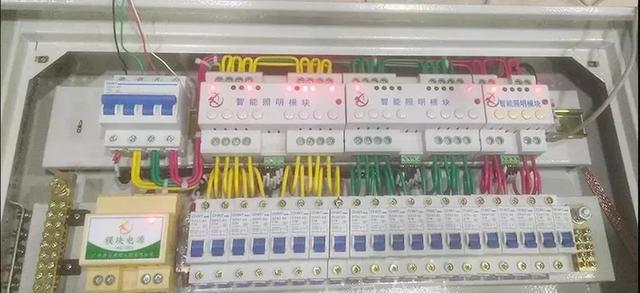 注釋+圖表，教你理解配電箱系統(tǒng)圖表。